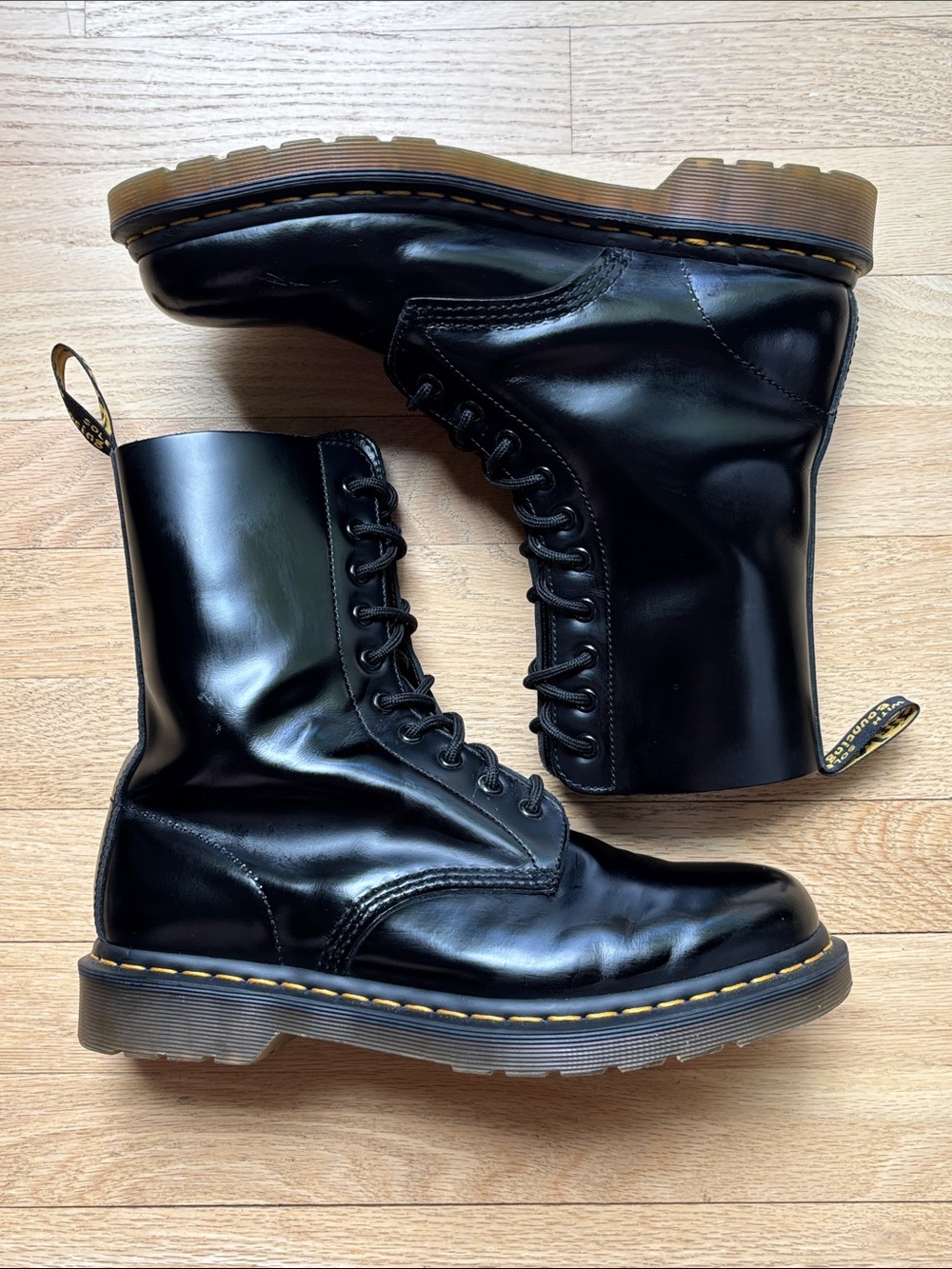 Dr. Martens Men’s Size 9 1490 Smooth Leather Mid-Calf Boots Black
